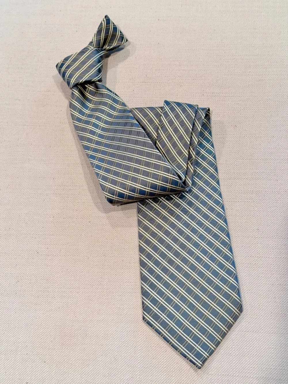 5 for $15 🌸 CLAIBORNE | Muted Green + Gold 100% Silk Tie for Men